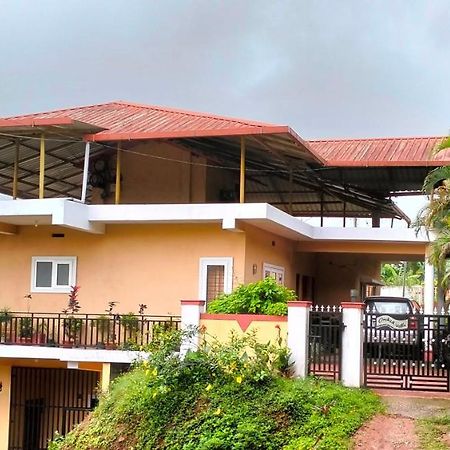 Holidayincoorg Orchid Villa มาดิเครี ภายนอก รูปภาพ